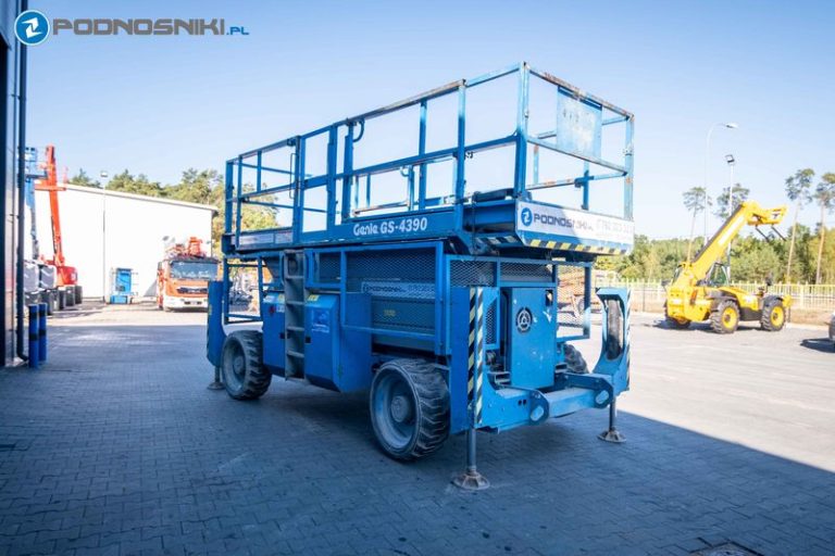 Podnośnik Nożycowy Genie GS-4390 używany LB579