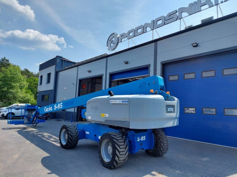 Podnośnik Teleskopowy Genie S-85 używany LB744