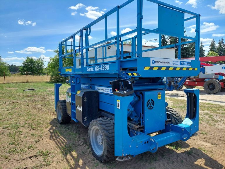 Podnośnik Nożycowy Genie GS-4390 RT używany LB720