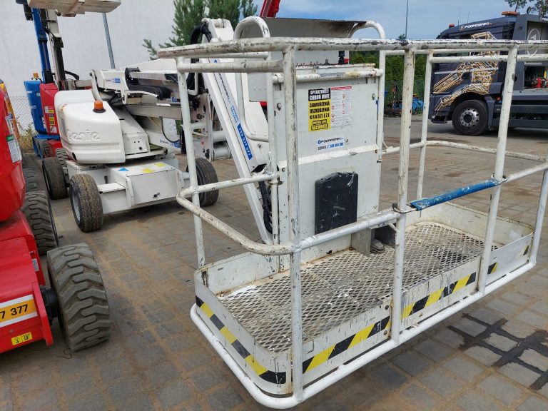 Podnośnik Przegubowy Genie Z45 BiEnergy używany LB418